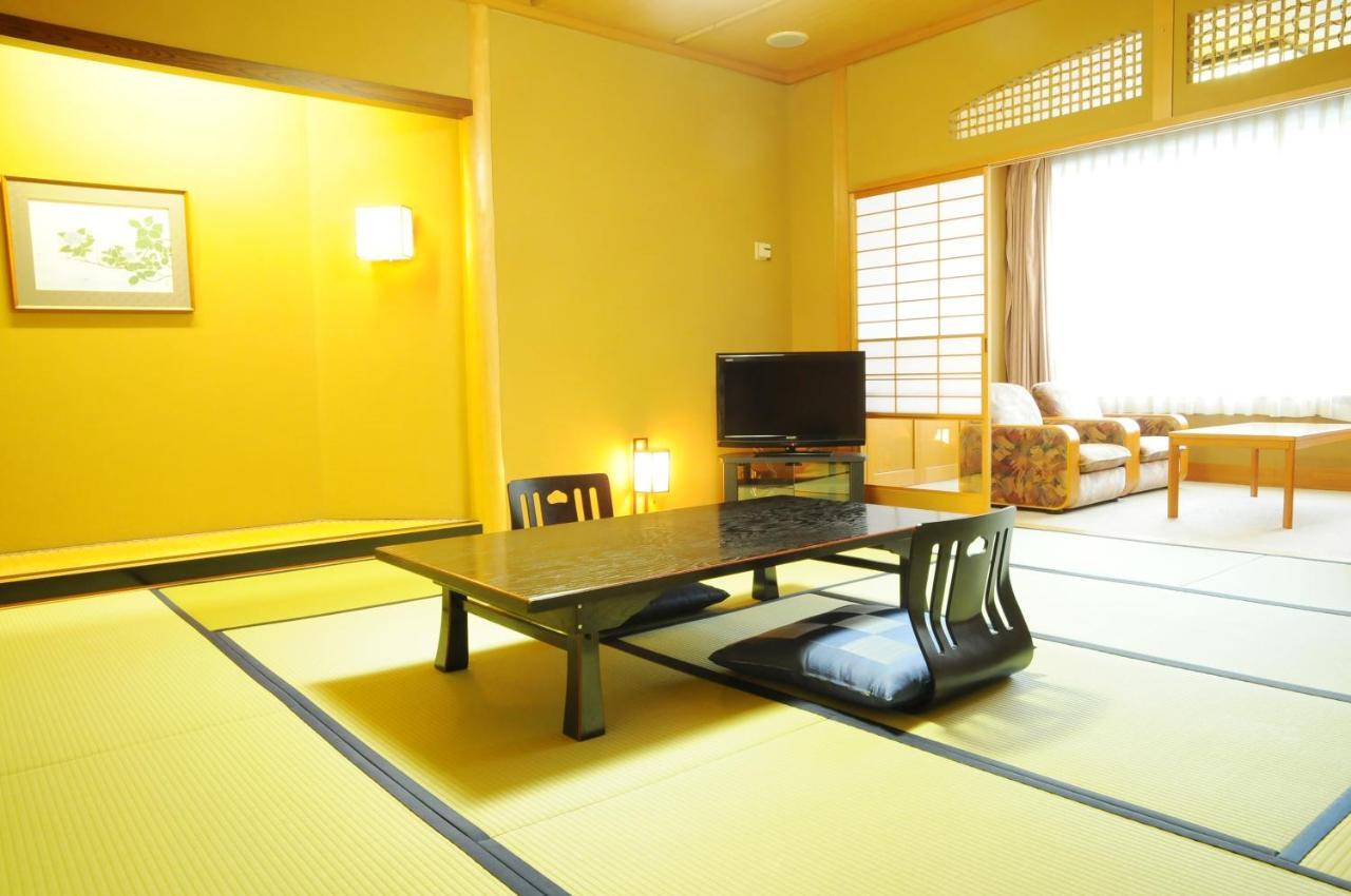 เอจิโกะ ยูซาวา อ็อนเซ็น ซากุระ เทอิ เรียงกัง Hotel ยูซาว่า ภายนอก รูปภาพ